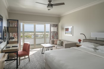 Room, 1 King Bed, Patio
