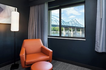 Room, 2 Queen Beds, River View