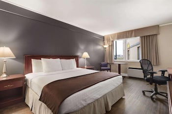 Standard Room, 1 Queen Bed, Non Smoking