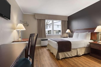 Standard Room, 1 Queen Bed, Non Smoking