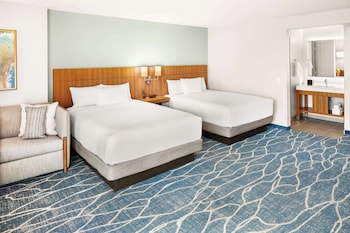 2 Queen City View Premium (Sofa Bed)