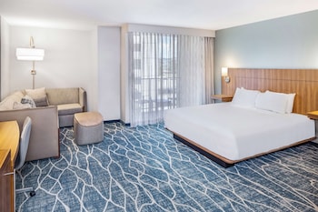 2 Queen City View Accessible Shower (Sofa Bed)
