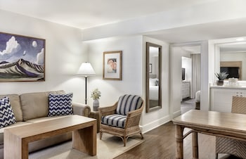 Suite, 1 King Bed with Sofa bed (Resort)