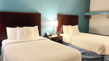 Deluxe Room, 2 Double Beds, Non Smoking (Jacuzzi Tub, Modern)