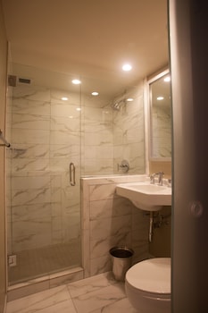 Standard Room, 1 King Bed, Accessible (Mobility)