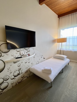 Standard Room, 1 Double Bed with Sofa bed