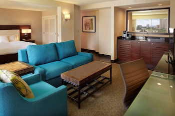 Suite, 1 King Bed with Sofa bed (Waikiki Suite, Park Ocean View)