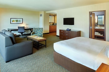 Suite, 1 King Bed with Sofa bed (Kalia Suite, Park Ocean View)
