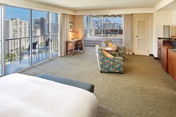 Suite, 1 King Bed with Sofa bed (Manoa Suite, Deck, Park Ocean View)