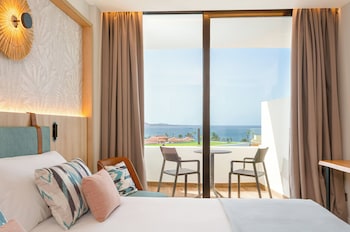 Double Room, Sea View (2 adults and 1child)
