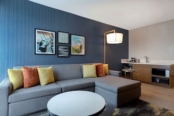Junior Suite, 1 King Bed