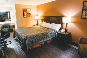 Standard Room, 1 Queen Bed