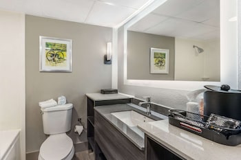Suite, Multiple Beds, Non Smoking (Upgrade)