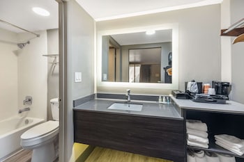 Standard Room, 2 Queen Beds, Non Smoking