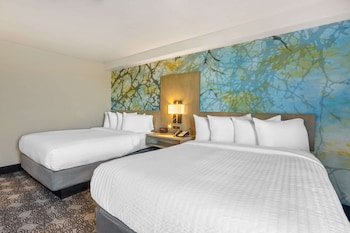 Room, 2 Queen Beds, Accessible, Non Smoking