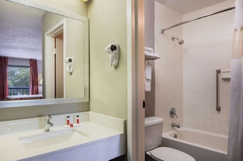 Double Room, 2 Double Beds