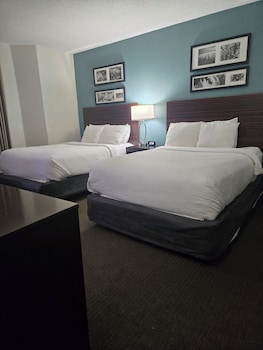 Standard Room, 2 Double Beds, Non Smoking