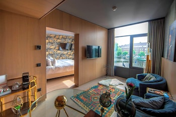Design Room, 1 Bedroom, Canal View