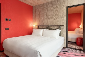 Design Room, 1 King Bed