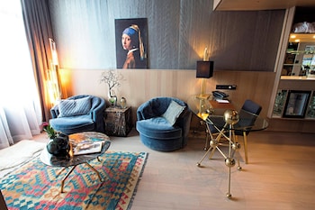 Design Room, 1 Bedroom, Canal View