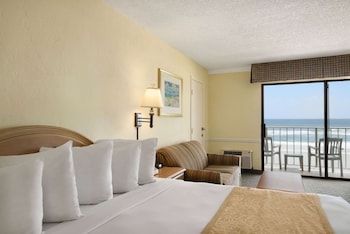 Room, 1 King Bed, Non Smoking, Oceanfront