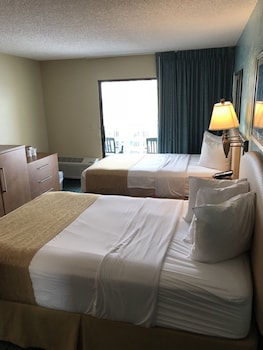 Room, 2 Double Beds, Non Smoking, North or South Ocean View