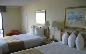 Room, 2 Double Beds, Non Smoking, North or South Ocean View