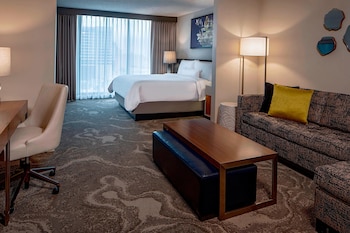 Executive Room, 1 Double Bed, Corner (Mobility/Hearing Accessible, Tub)