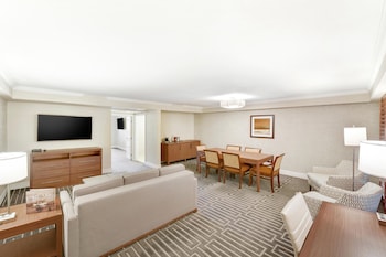 Suite, 1 Bedroom (Ambassador)