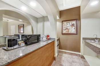 Signature Suite, 1 King Bed