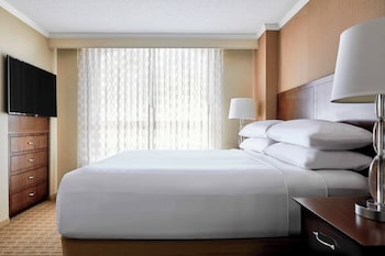 Suite, 1 Bedroom (Mobility Accessible, Roll-In Shower)