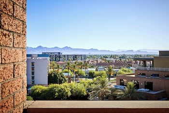 Suite, 1 Bedroom, Mountain View (Balcony)