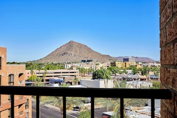 Suite, 1 Bedroom, Mountain View (Balcony)