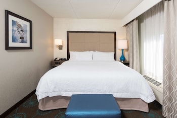Suite, 1 King Bed, Non Smoking