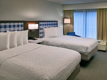 Room, 2 Queen Beds, Balcony