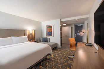 Premium Room, 1 King Bed, City View (Top Floor)