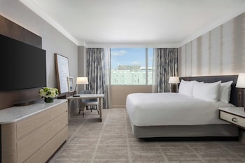 Superior Room, 1 King Bed