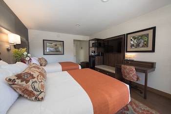 Deluxe Double Room, 2 Double Beds, Non Smoking