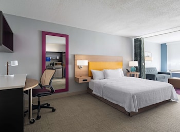 Studio Suite, 1 King Bed, Accessible, Bathtub