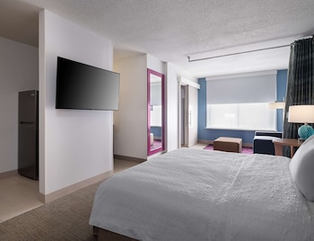 Studio Suite, 1 King Bed, Accessible, Bathtub