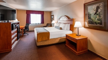 Standard Room, Multiple Beds, Non Smoking, Refrigerator & Microwave