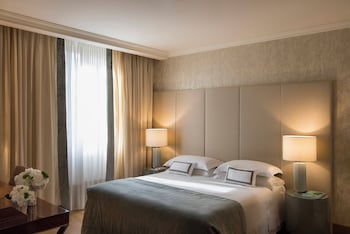 Deluxe Double Room (Duomo View)