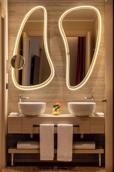 Duomo Deluxe Apartment Two Bedrooms