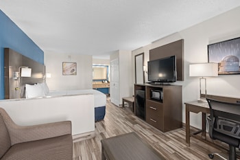 Suite, 1 King Bed with Sofa bed, Non Smoking