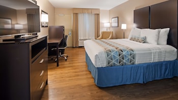 Standard Room, 1 Queen Bed, Accessible, Bathtub