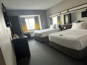 Room, 2 Queen Beds, Non Smoking (Pet-Friendly)