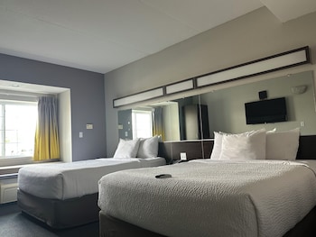 Room, 2 Queen Beds, Non Smoking (Pet-Friendly)