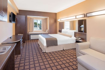 Studio Suite, 1 Queen Bed, Accessible, Non Smoking (Mobility Accessible)