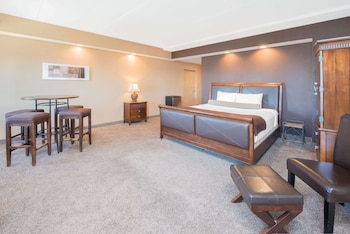Studio Suite, 1 King Bed, Non Smoking