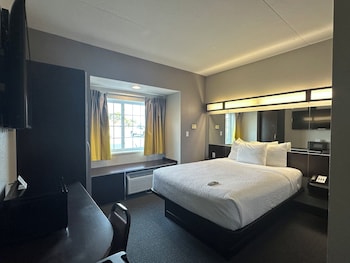 Room, 1 Queen Bed, Non Smoking